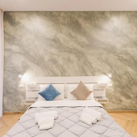 Dado Apartman Nápoly